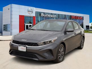 Used 2024 Kia Forte LXS video 1