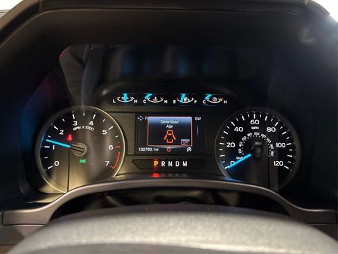 Used 2019 Ford F150 XLT w/ Equipment Group 302A Luxury AWD/4WD image 27