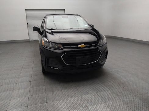 Used 2022 Chevrolet Trax LS w/ Tint and Cruise Package image 14