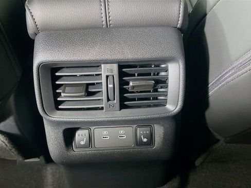 New 2026 Nissan Murano Platinum AWD/4WD image 16