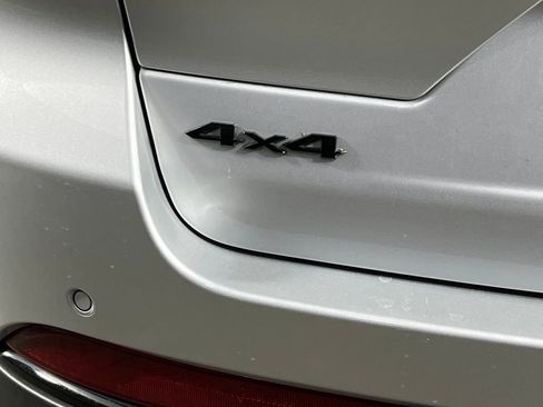 Used 2023 Jeep Grand Cherokee Altitude image 44