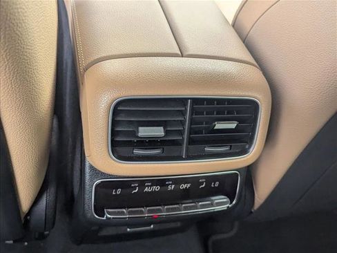 Used 2025 Mercedes-Benz GLS 580 4MATIC image 15