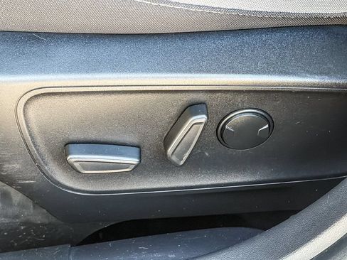 Used 2022 Ford Escape SE w/ SE Sport Appearance Package FWD image 47
