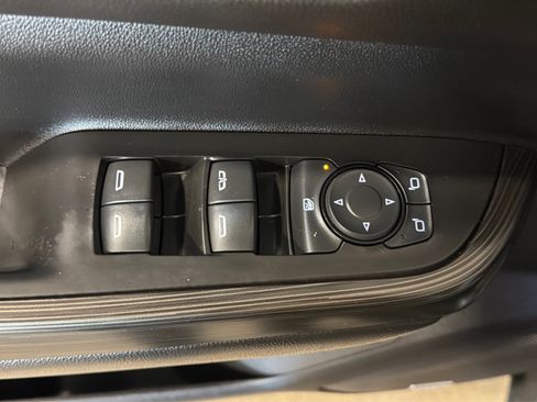 Used 2019 GMC Acadia SLT w/ LPO, Floor Liner Package AWD/4WD image 16