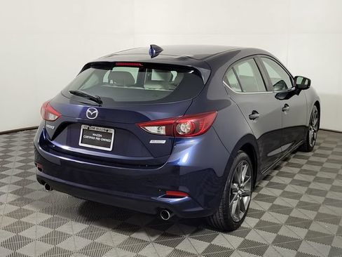 Used 2018 MAZDA MAZDA3 Grand Touring w/ Premium Equipment Package FWD image 4
