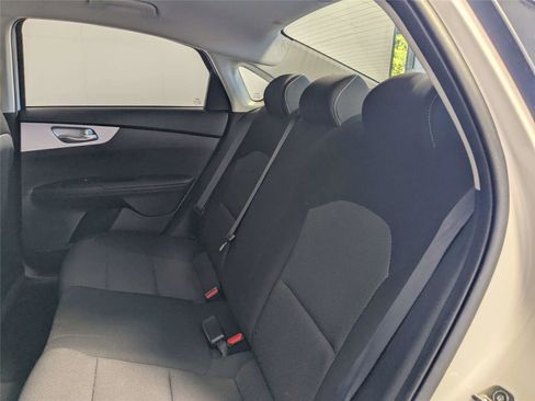 Used 2024 Kia Forte LXS w/ LXS Technology Package FWD image 32