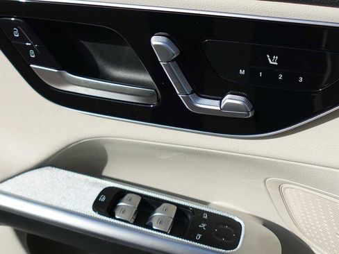 New 2026 Mercedes-Benz GLC 300 GLC 300 image 37