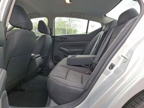 Certified 2024 Nissan Altima 2.5 SV image 10