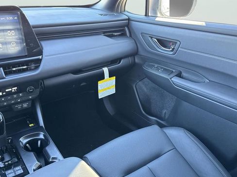 New 2026 Subaru Outback Touring AWD/4WD image 12