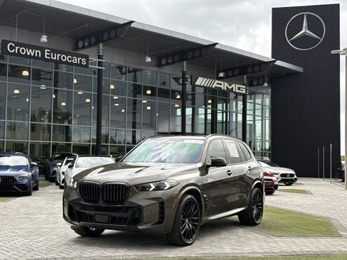 Used 2024 BMW X5 xDrive40i w/ M Sport Package AWD/4WD image 1