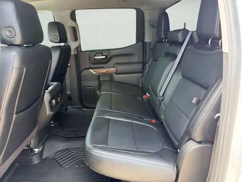 Used 2021 Chevrolet Silverado 1500 LT Trail Boss w/ LPO, Dark Essentials Package AWD/4WD image 10