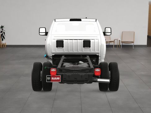 Used 2024 RAM 3500 Tradesman image 10