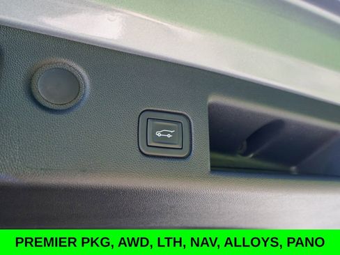 Used 2023 Chevrolet Equinox Premier image 40