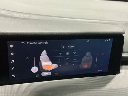 Used 2025 Nissan Murano SV image 5