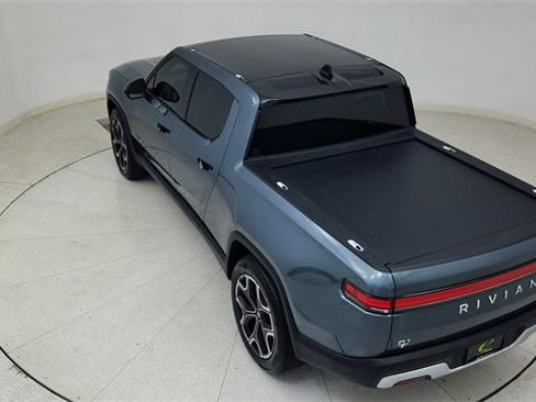 Used 2025 Rivian R1T Adventure image 78