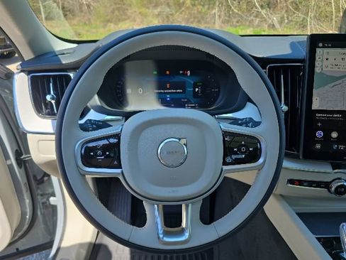 New 2026 Volvo XC60 T8 Ultra w/ Protection Package Premier AWD/4WD image 27