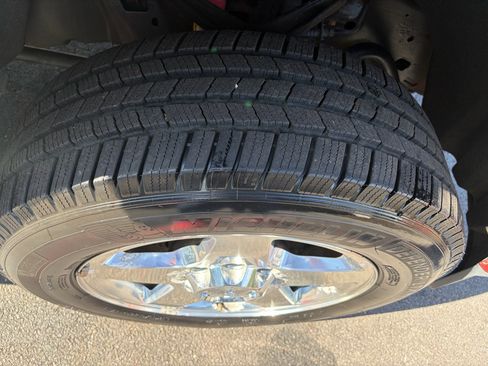 Used 2015 GMC Sierra 2500 Denali w/ Suspension Package, Off-Road image 17