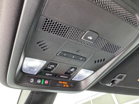 Certified 2025 Cadillac XT6 Sport AWD/4WD image 28