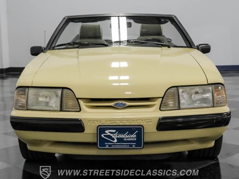 Used 1989 Ford Mustang LX image 16