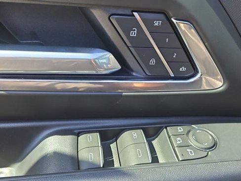 Used 2025 Chevrolet Silverado EV LT w/ LT Premium Package AWD/4WD image 23
