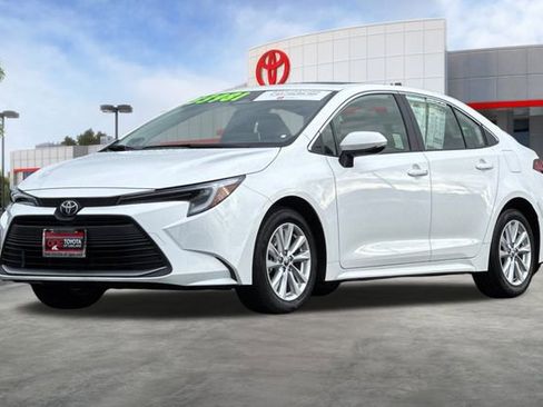 Certified 2026 Toyota Corolla XLE image 10