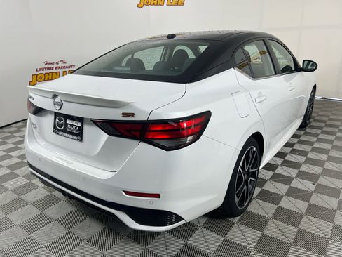 Used 2024 Nissan Sentra SR FWD image 7