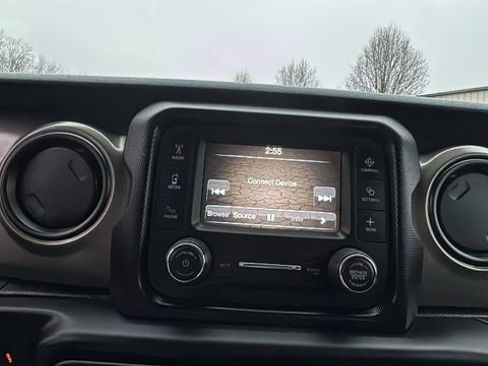 Used 2019 Jeep Wrangler Sport w/ Quick Order Package 24S image 17