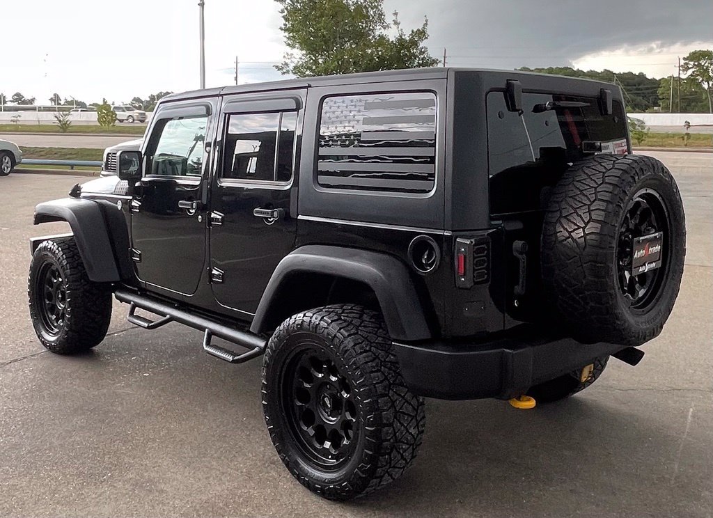 Used 2018 Jeep Wrangler Unlimited Sport S AWD/4WD image 3