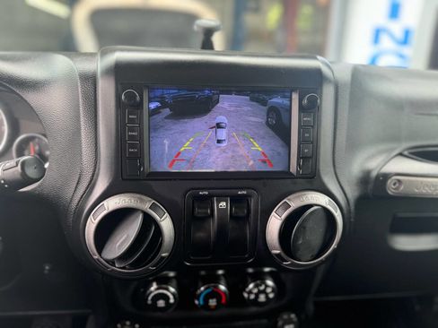 Used 2013 Jeep Wrangler Sport image 5