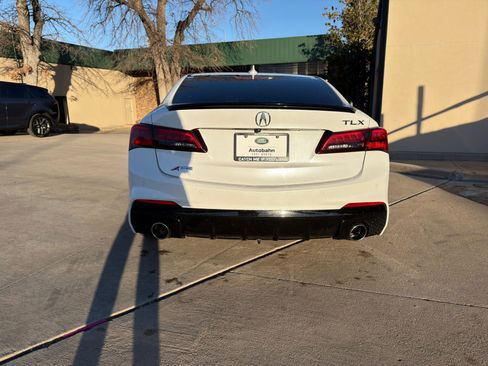 Used 2019 Acura TLX w/ Technology & A-SPEC Pkg image 4