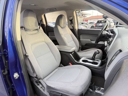 Used 2016 Chevrolet Colorado LT w/ LT Convenience Package RWD image 8
