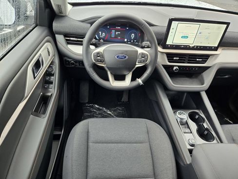New 2026 Ford Explorer Active AWD/4WD image 8