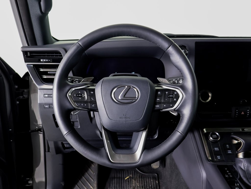 Used 2025 Lexus GX 550 w/ Accessory Package (2T) AWD/4WD image 10