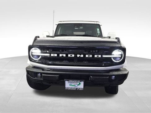 Used 2021 Ford Bronco Outer Banks image 2