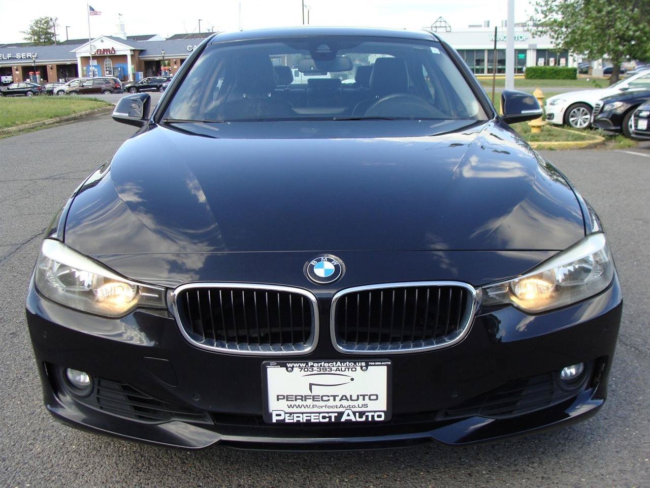 Used 2015 BMW 328i xDrive Sedan AWD/4WD image 2