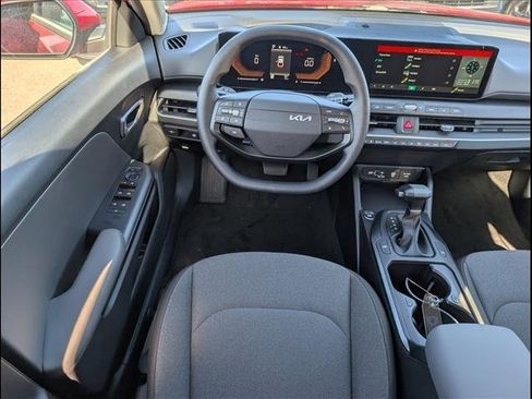 New 2025 Kia K4 LXS image 6