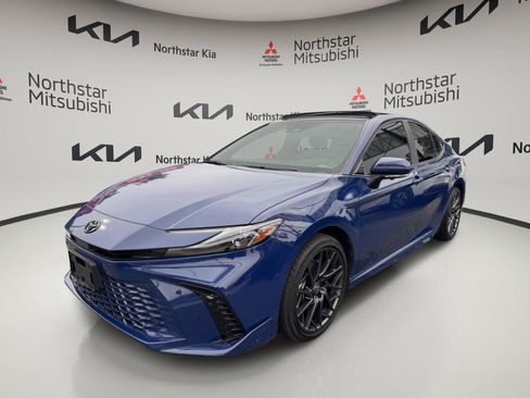 Used 2025 Toyota Camry XSE w/ Premium Plus Package AWD/4WD image 8