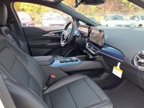 New 2026 Chevrolet Equinox EV LT image 22