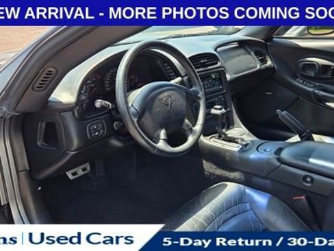 Used 2004 Chevrolet Corvette Coupe w/ Roof Package RWD image 15