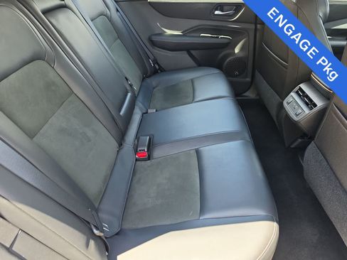 Used 2024 Nissan Ariya FWD image 17