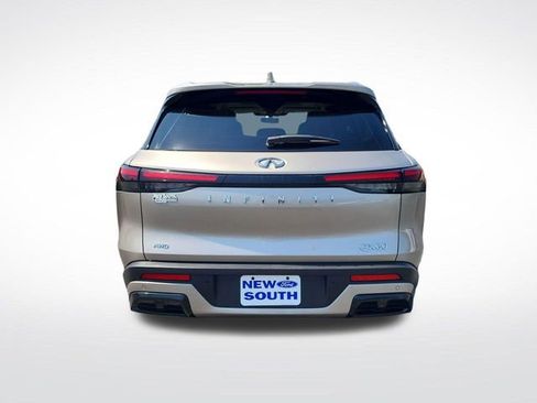 Used 2025 INFINITI QX60 Luxe w/ Vision Package image 4