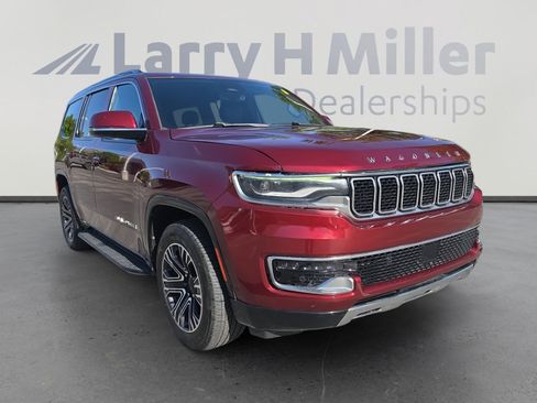 Used 2022 Jeep Wagoneer Series III w/ Flexible Seating Group AWD/4WD image 7
