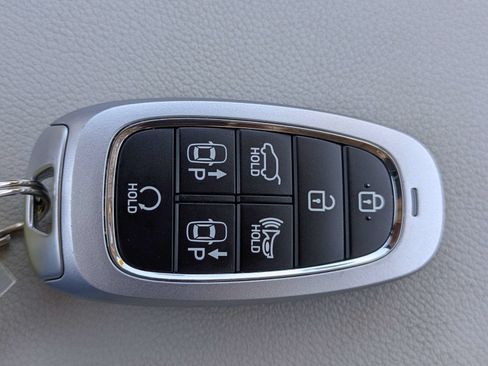 Used 2022 Hyundai Tucson Limited AWD/4WD image 34