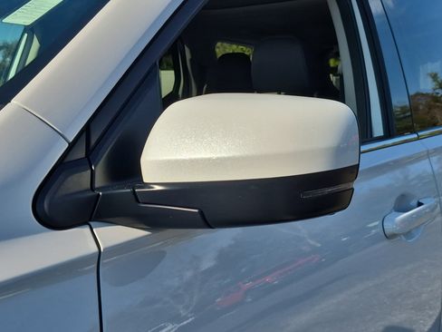 Used 2024 Honda Pilot Touring image 10