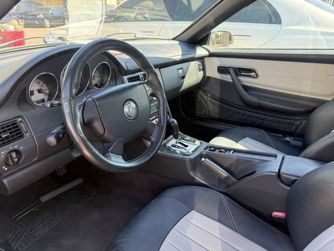 Used 2004 Mercedes-Benz SLK 32 AMG image 2