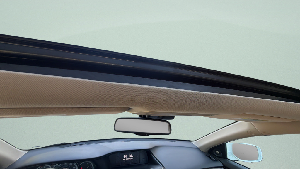 Used 2017 Honda Accord Touring image 24
