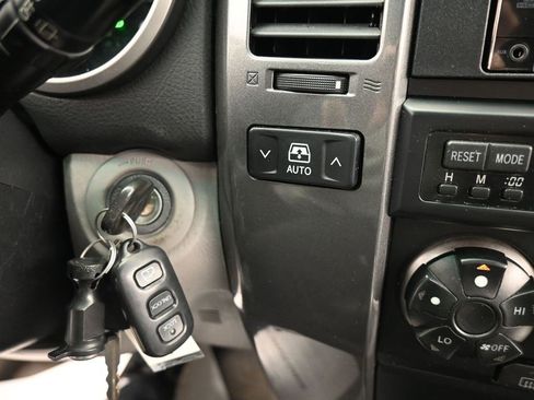 Used 2008 Toyota 4Runner SR5 image 27