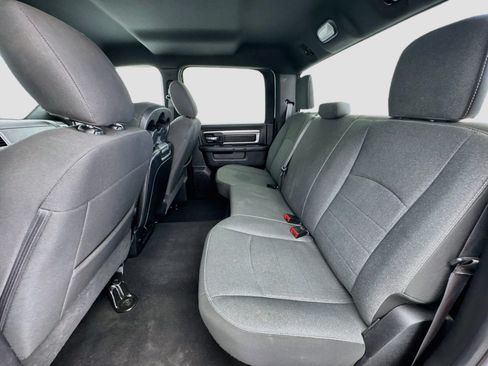Used 2024 RAM 1500 Warlock AWD/4WD image 15