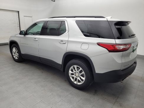 Used 2020 Chevrolet Traverse LT FWD image 3