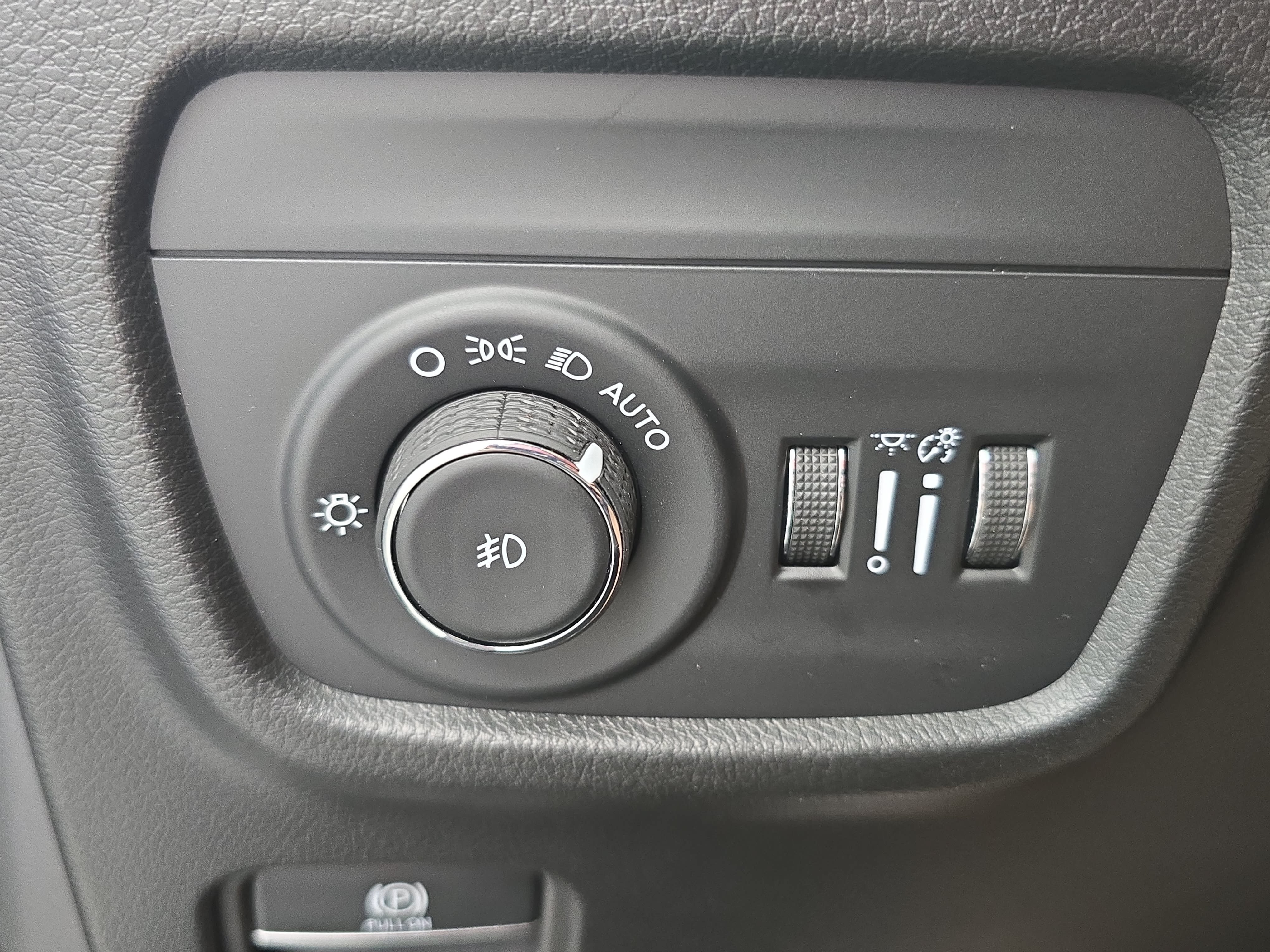 Used 2026 Jeep Grand Cherokee Limited AWD/4WD image 25